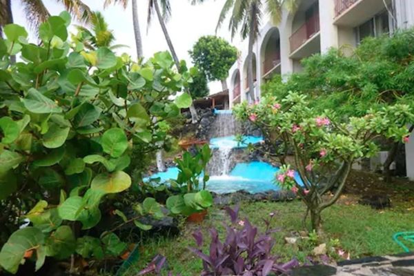 Hotel on the Cay (Altona)
